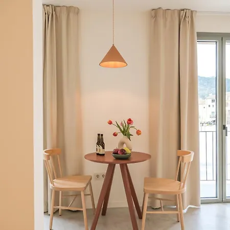 Apartment Hopsters Boutique